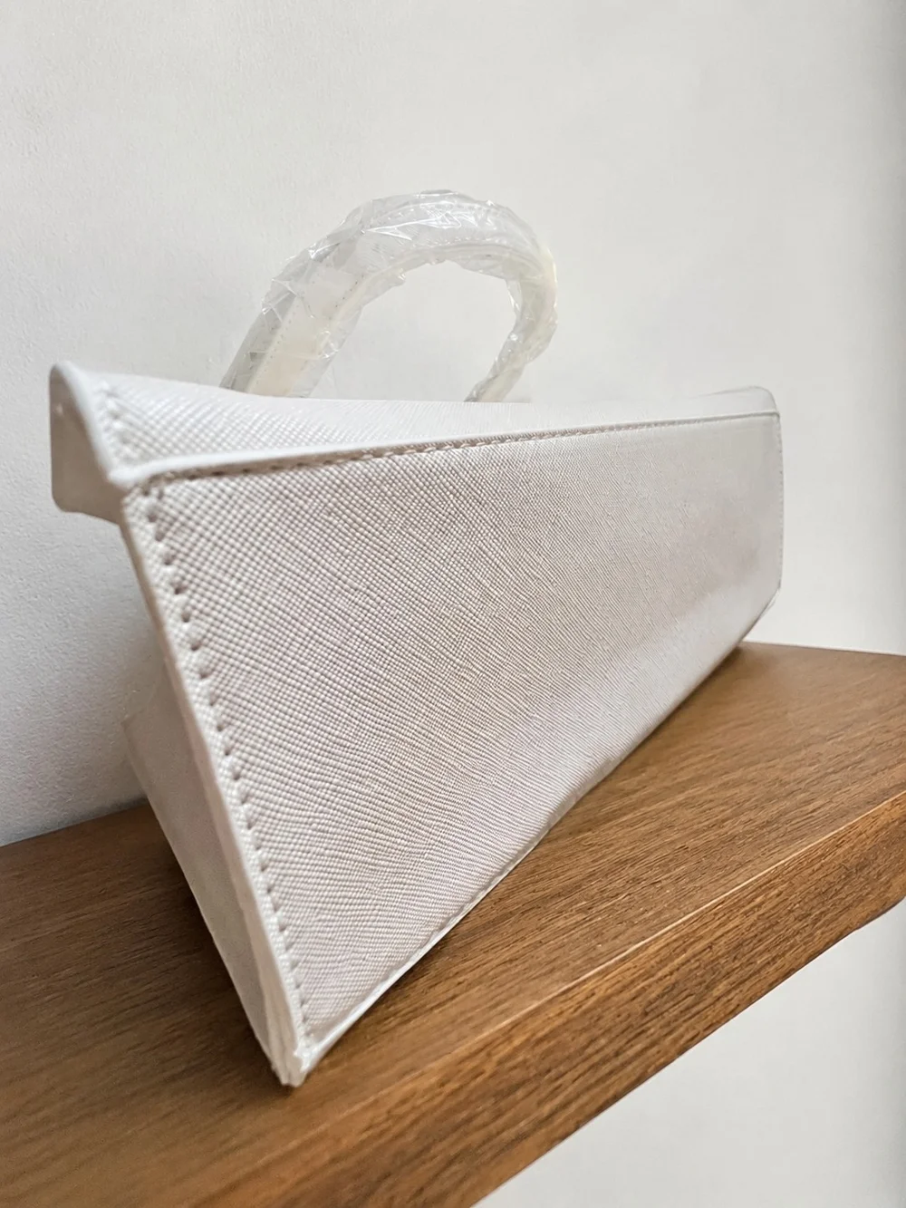 XOXO White Chain-Accent Satchel Bag